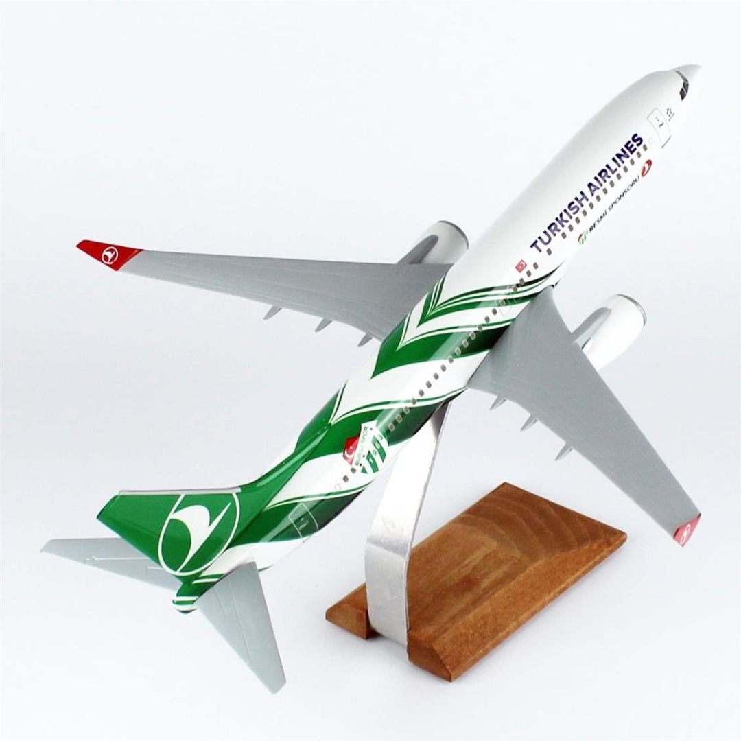 1/100 Ölçek, THY Bursa Spor Logolu B737-800 Yolcu Uçağı, Sergilemeye Hazır Ahşap Standlı Model