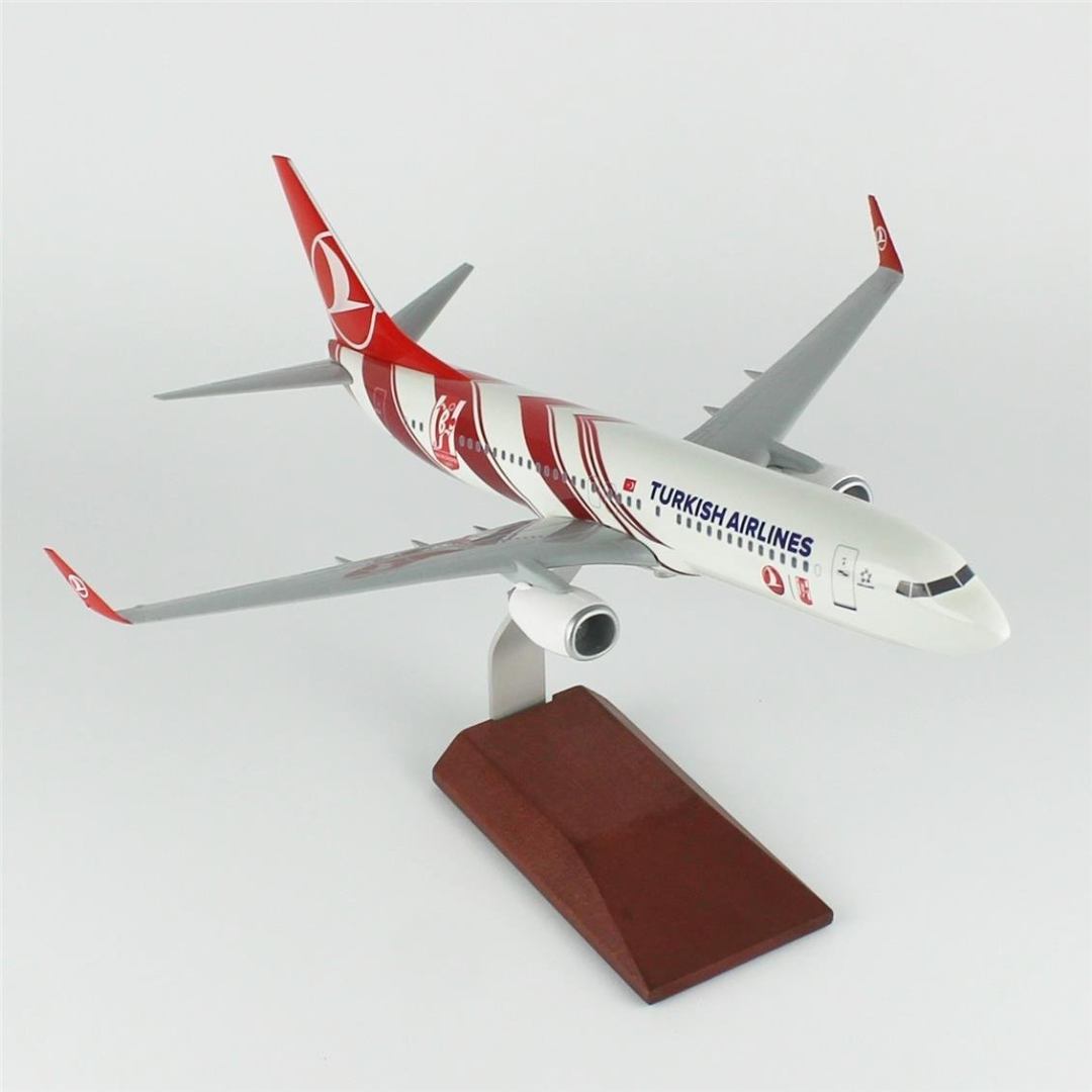 1/100 Ölçek, THY Balıkesir Spor Logolu B737-800 Yolcu Uçağı, Sergilemeye Hazır Ahşap Standlı Model