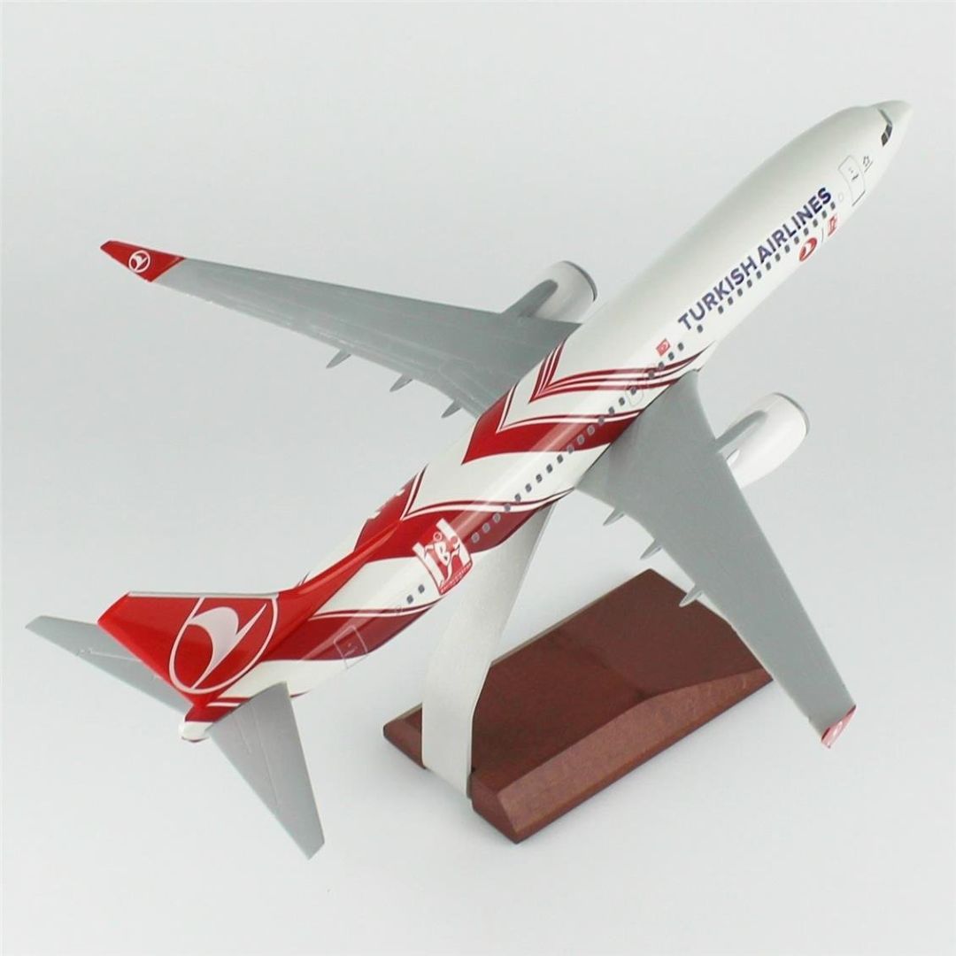 1/100 Ölçek, THY Balıkesir Spor Logolu B737-800 Yolcu Uçağı, Sergilemeye Hazır Ahşap Standlı Model
