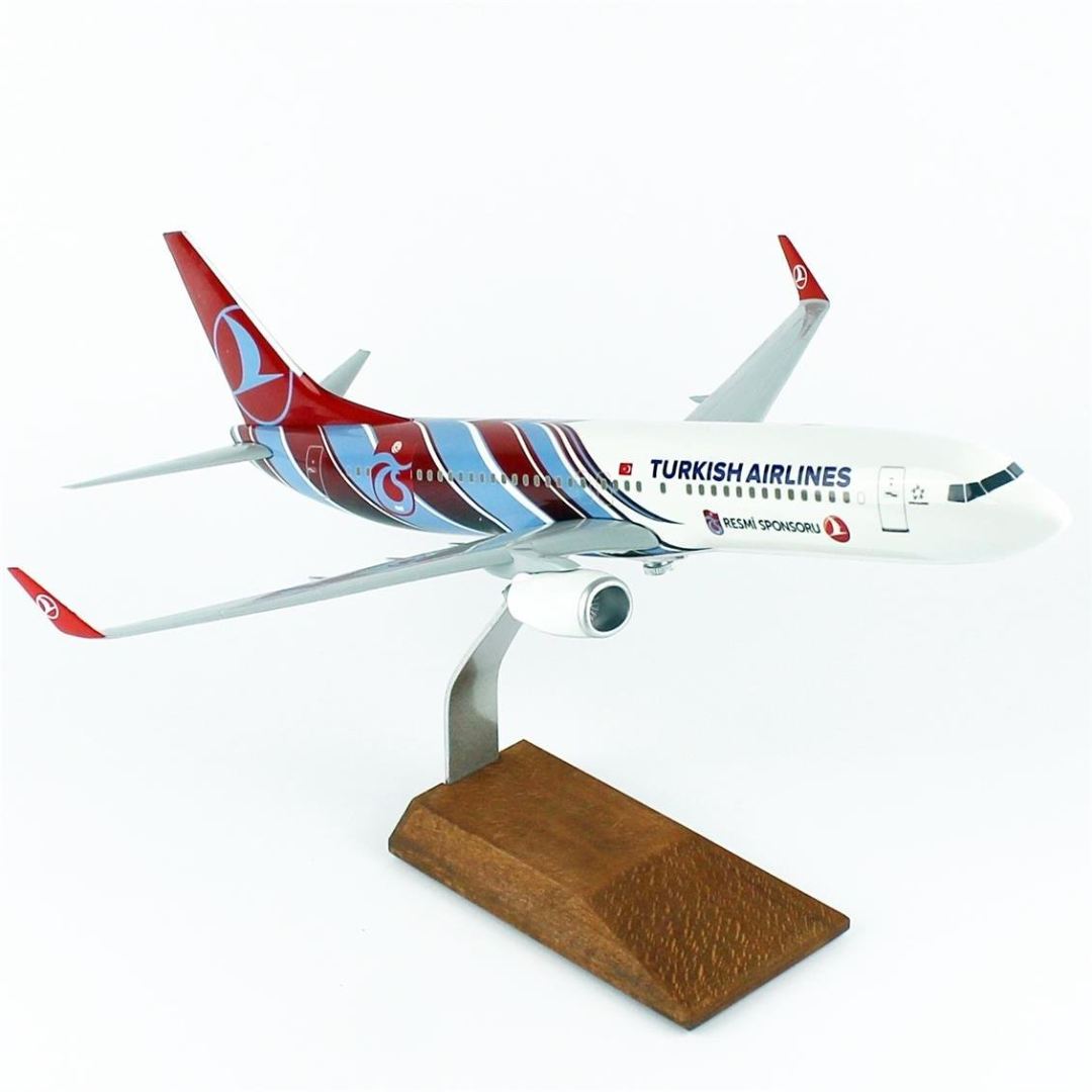 1/100 Ölçek, THY Trabzon Spor Logolu B737-800 Yolcu Uçağı, Sergilemeye Hazır Ahşap Standlı Model