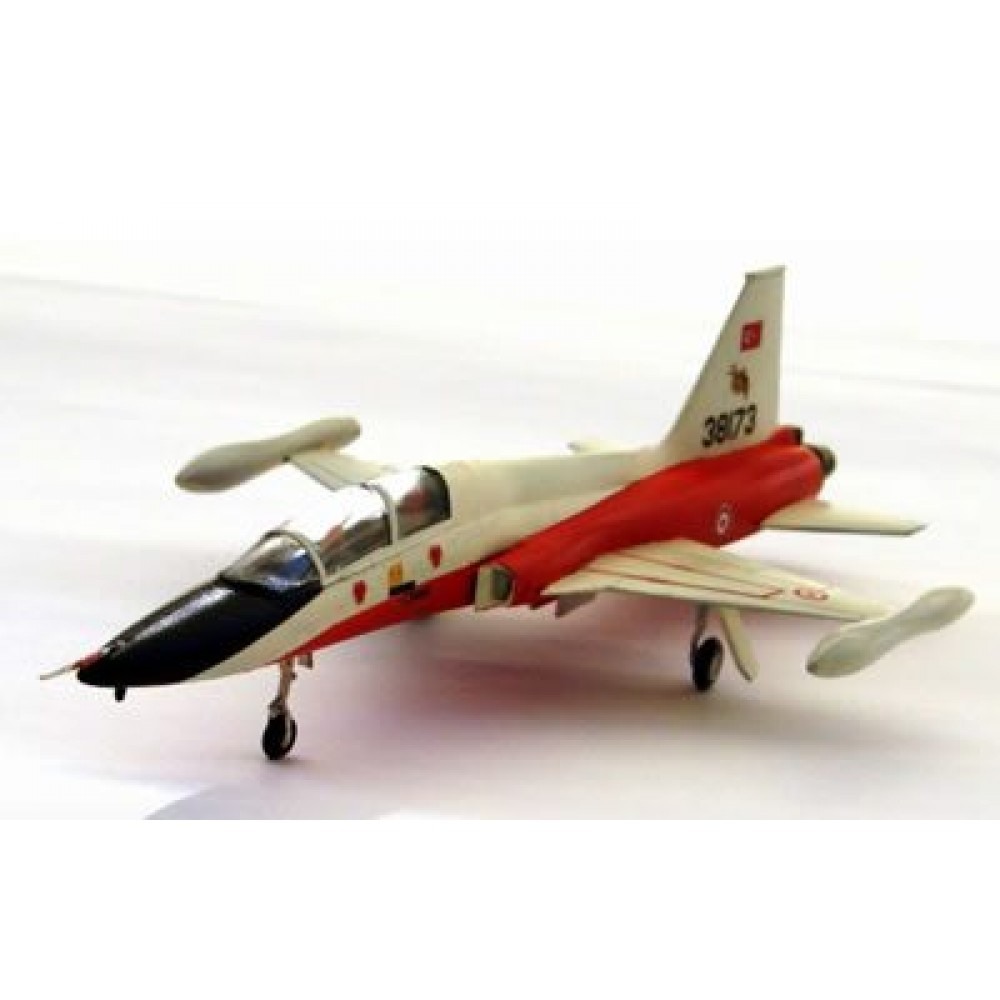 PM Model 205 1/72 Northrop T-38A Talon Eğitim Uçağı Demonte Plastik Maketi