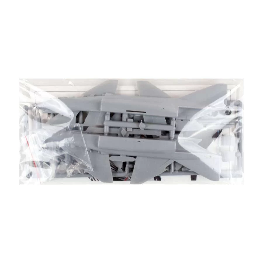 F-4 Phantom II (Kara Şahin) Avcı-Bombardıman  1/96 Uçağı Demonte Plastik Maketi PM Model 226