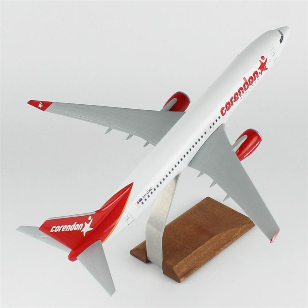 1/100 Ölçek, Corendon Airlines B737-800 Yolcu Uçağı, Sergilemeye Hazır Ahşap Standlı Model