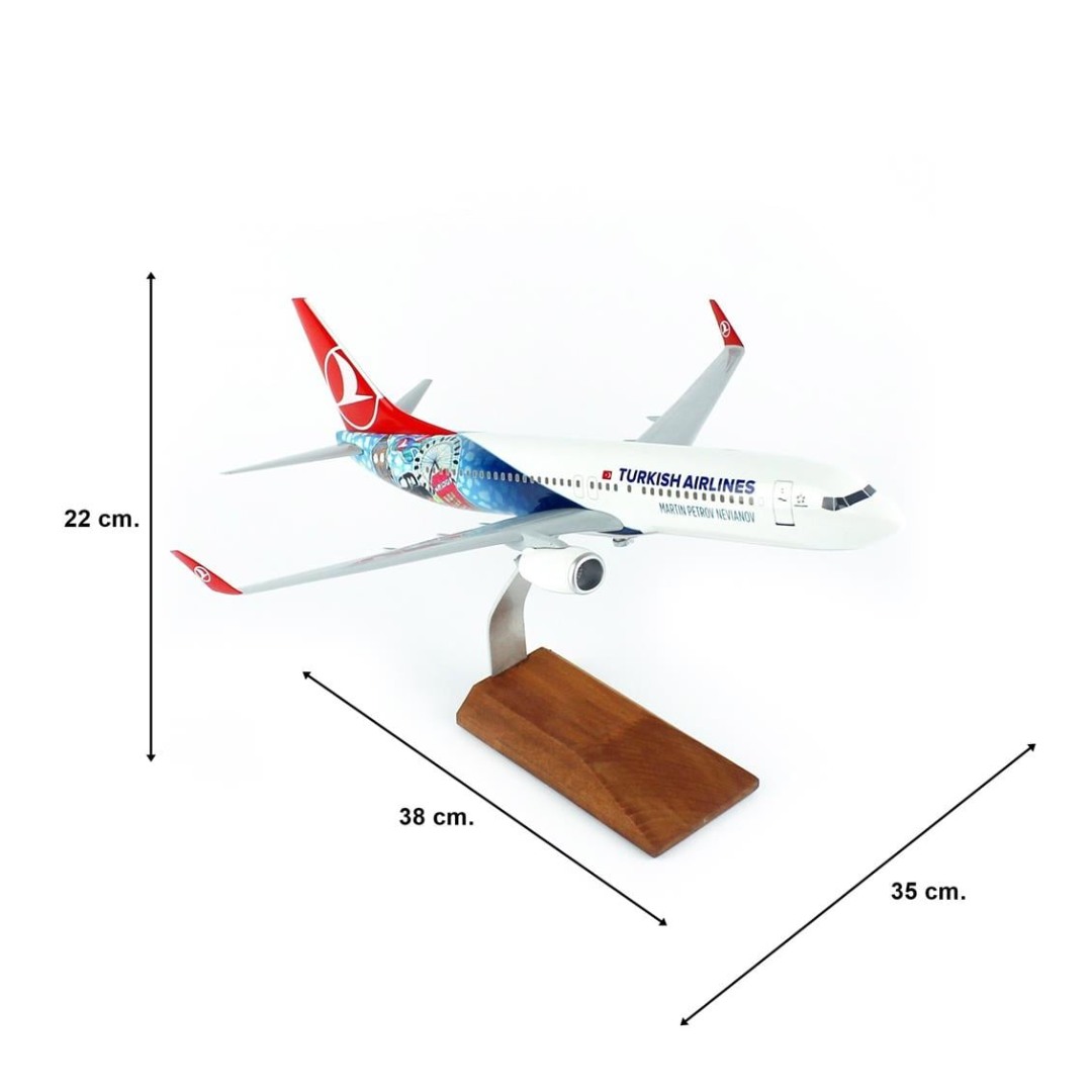 1/100 Ölçek, THY London Logolu B737-800 Yolcu Uçağı, Sergilemeye Hazır Ahşap Standlı Model